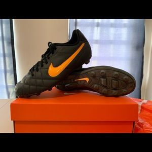 Nike boys soccer cleats